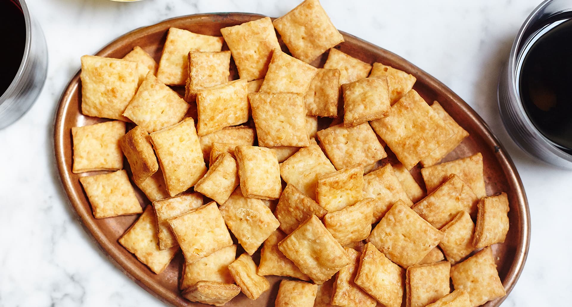 after-school snack recipes: bowl of homemade cheddar cheese crackers