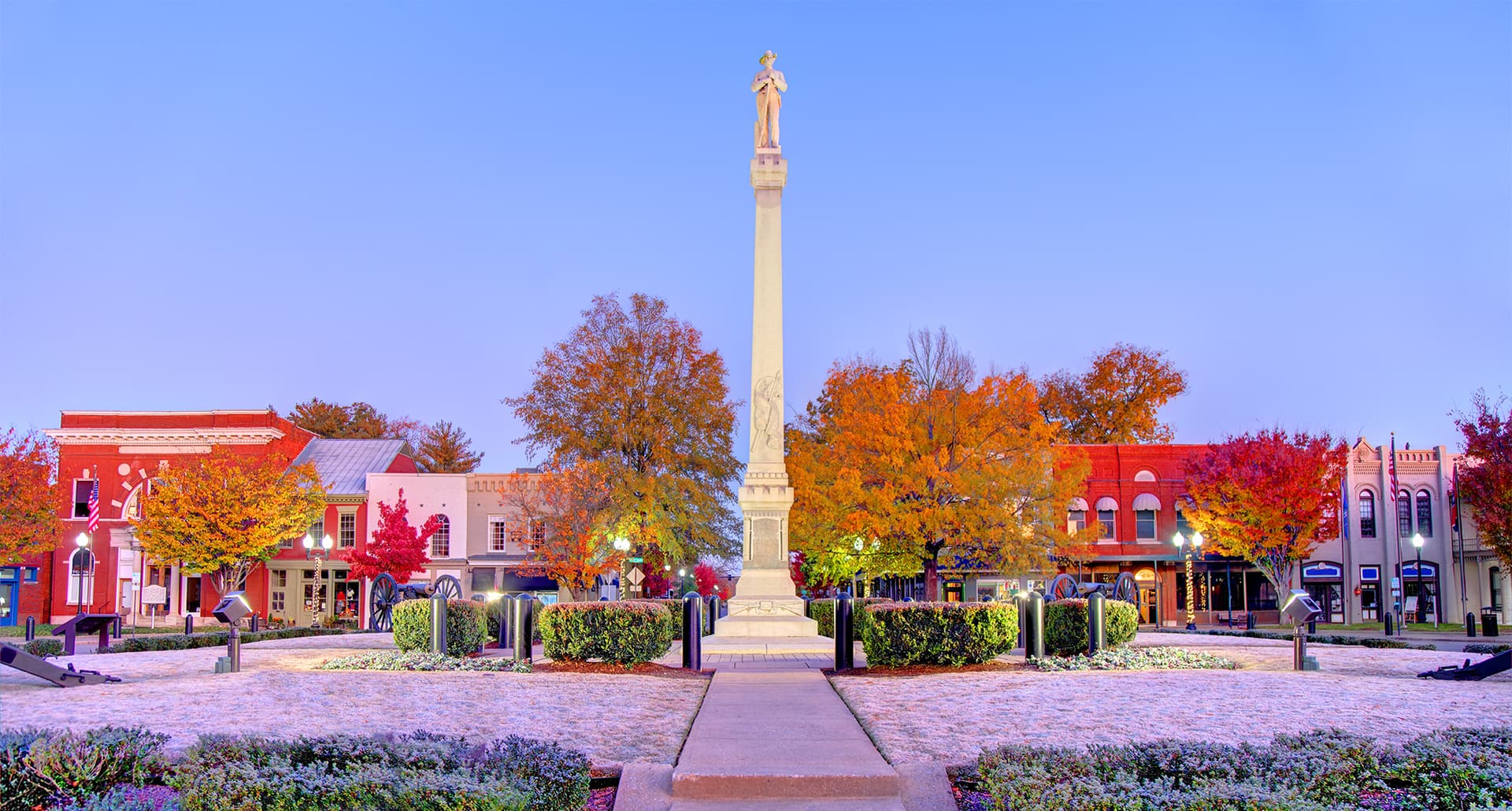 best small towns in tennessee: franklin, tennessee main street