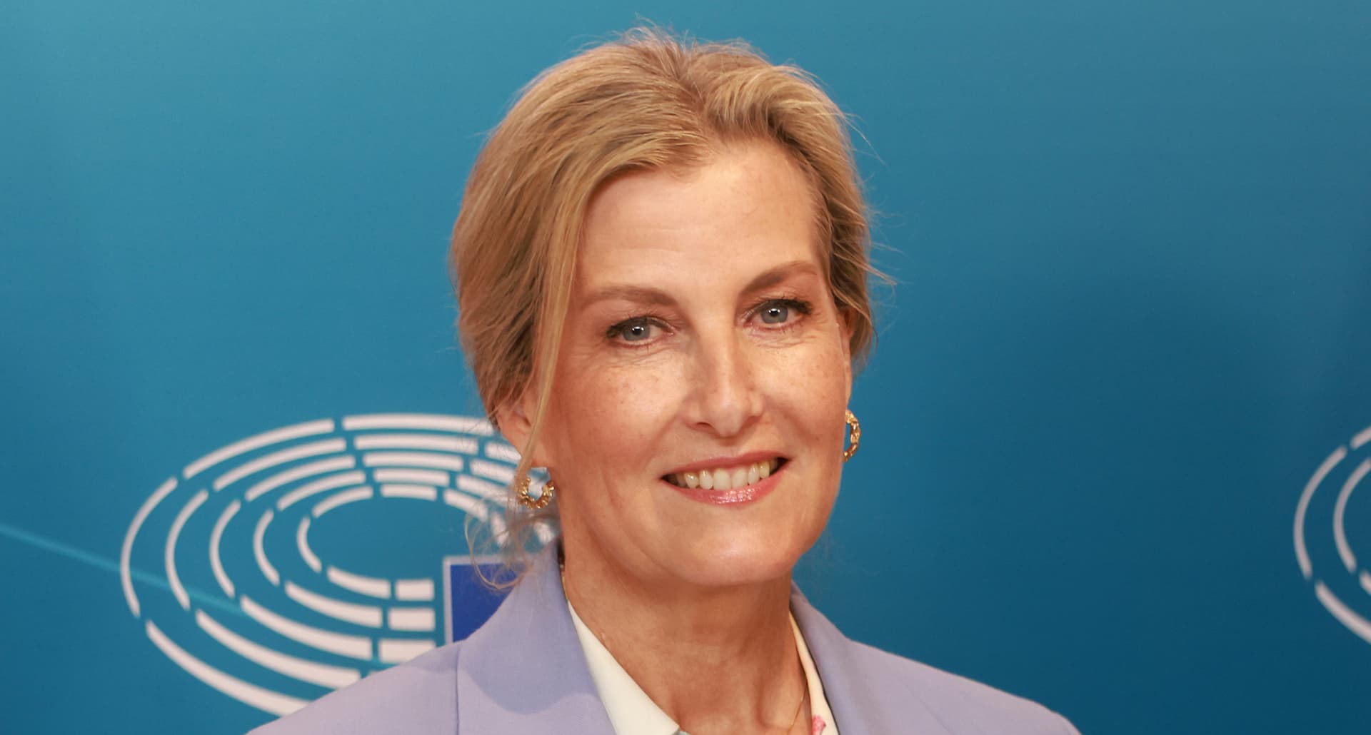 duchess sophie speech lavender suit