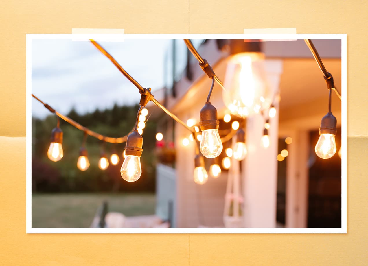Outdoor string lights: A set of twinkling lights