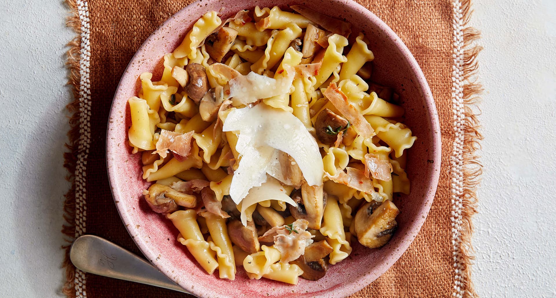 november dinner recipes: caramelized mushroom pasta with crispy prosciutto