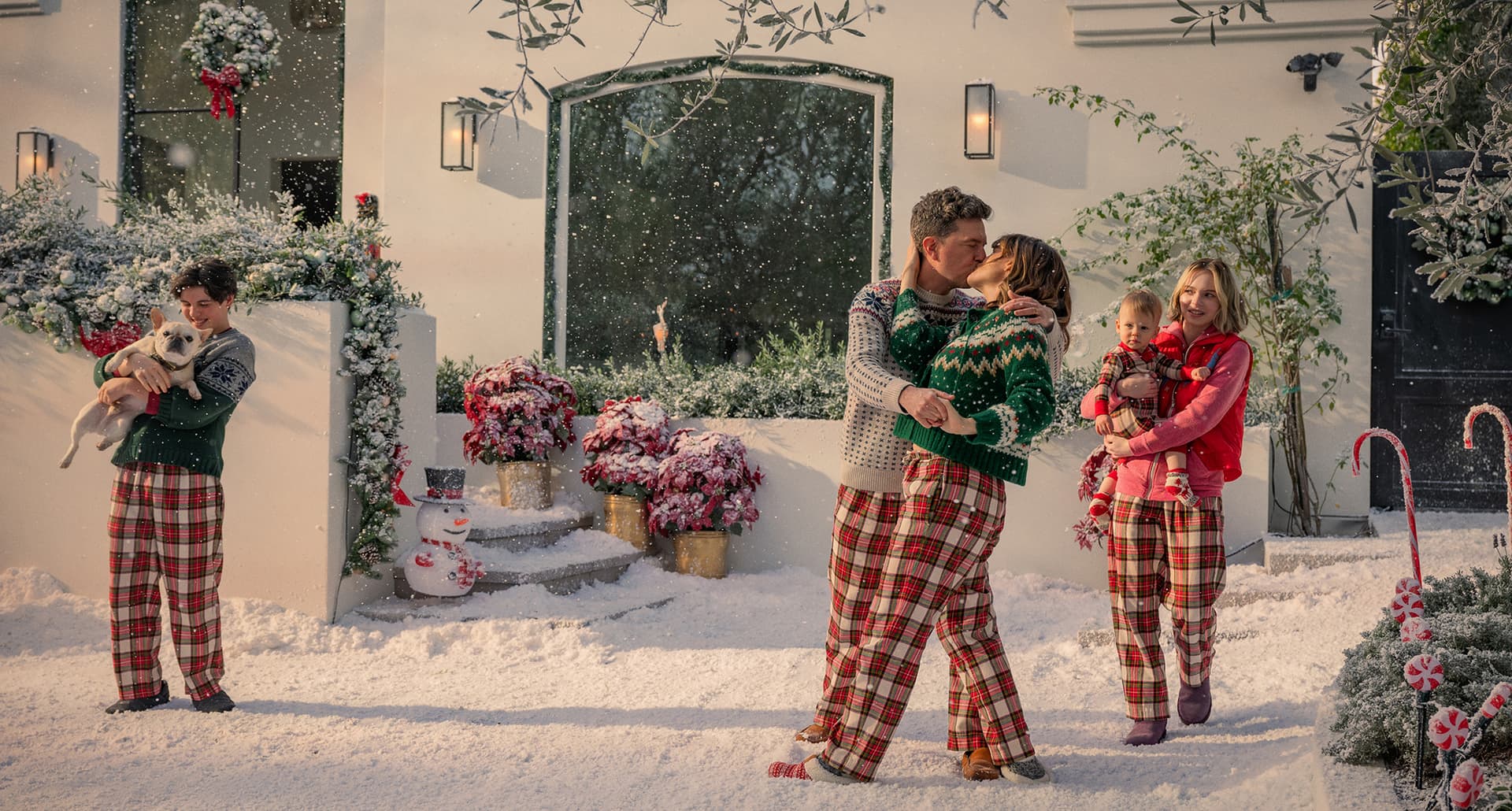 A still from 'Family Switch' on Netflix.